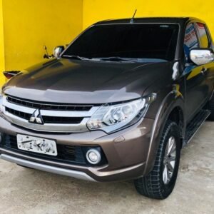 L200 2.4 Turbo Diesel 190Cv